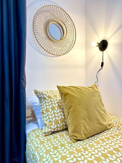 Massive New 8 Bedroom House Sleeps Up To 21 - Accepts Groups - Great Location - Free Parking - Fast Wifi - Smart Tvs - Sleeps Up To 21 People - Close To Bournemouth & Poole Town Centre & Sandbanks Luaran gambar